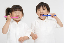 子供の虫歯予防、虫歯治療、歯ならびの治療